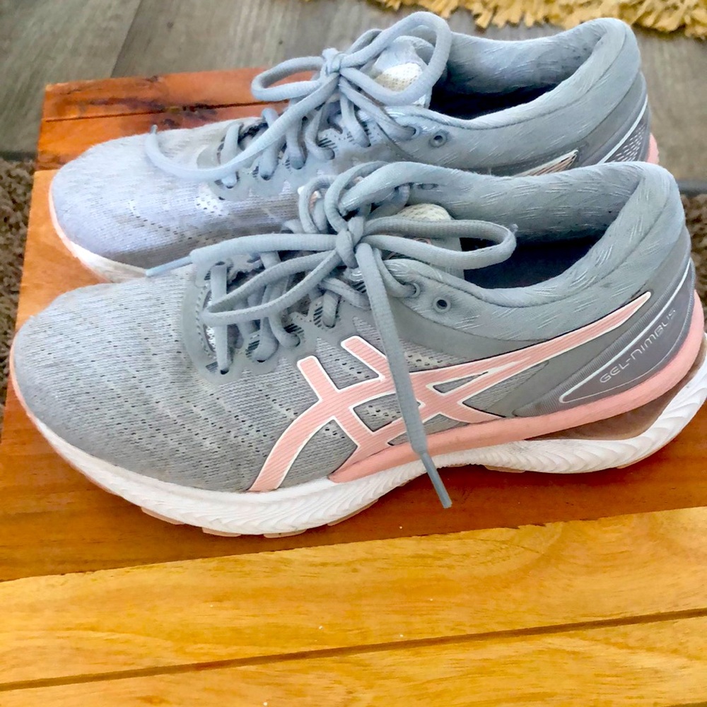 Asics Womens Gel Nimbus 19 1012B027 Running Shoes Sneakers